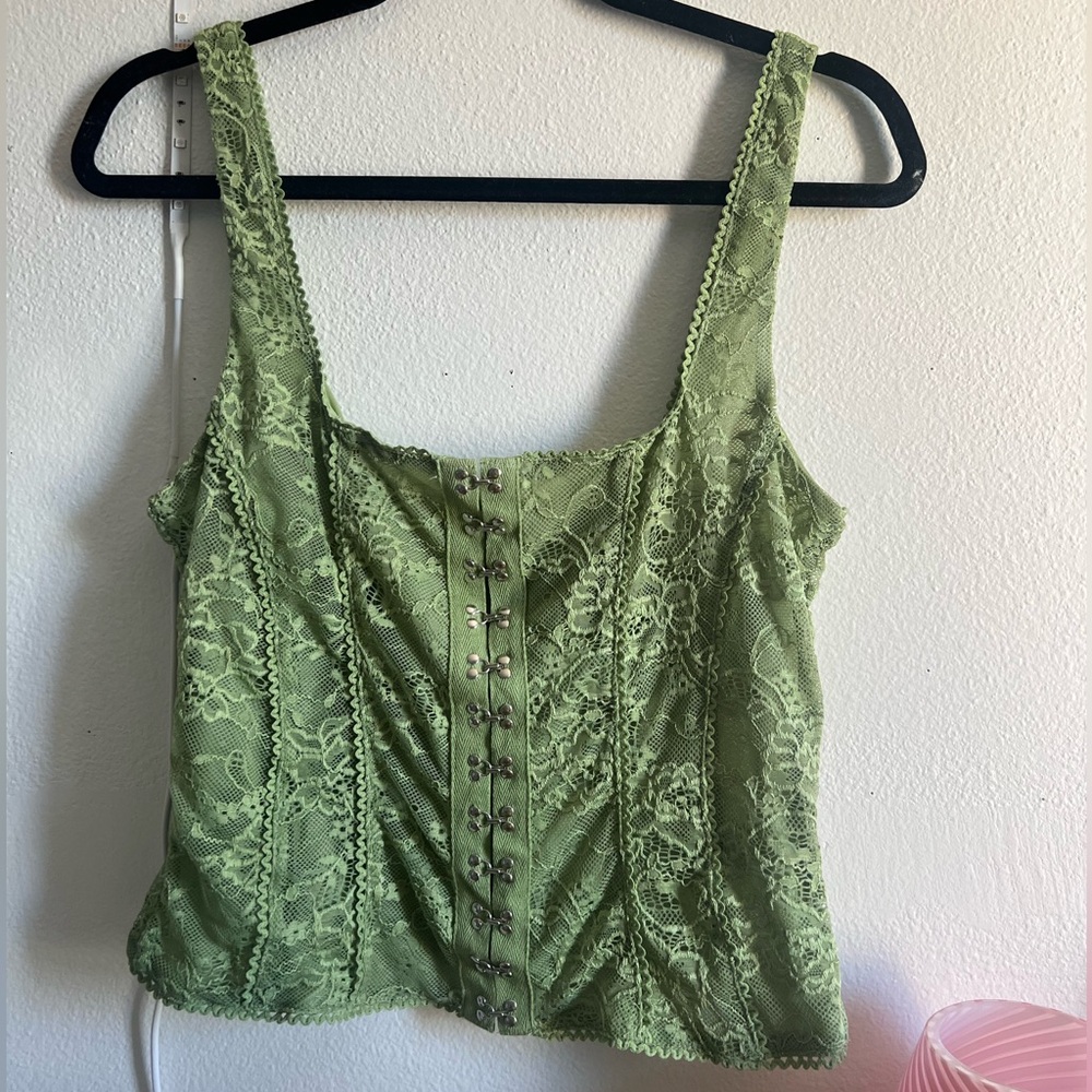 Lauder Top Green (Princess Polly)
